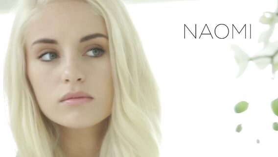 Негр ебет непослушную няню Наоми Вудс